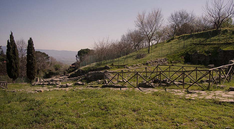 Vetulonia e le sue Necropoli