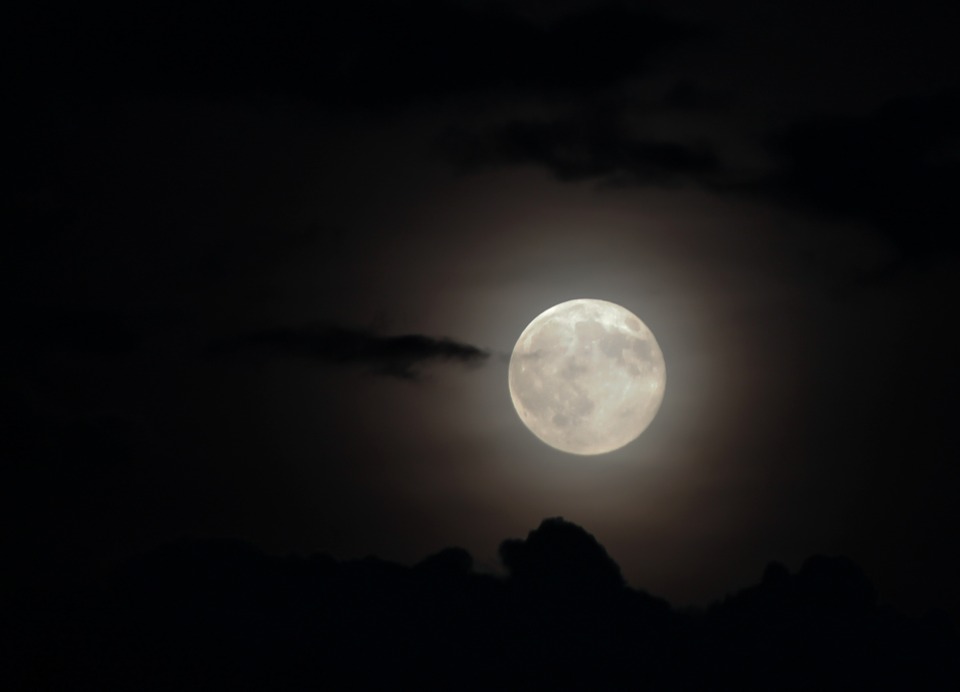 Full moon canoeing at Maremma Natural Park